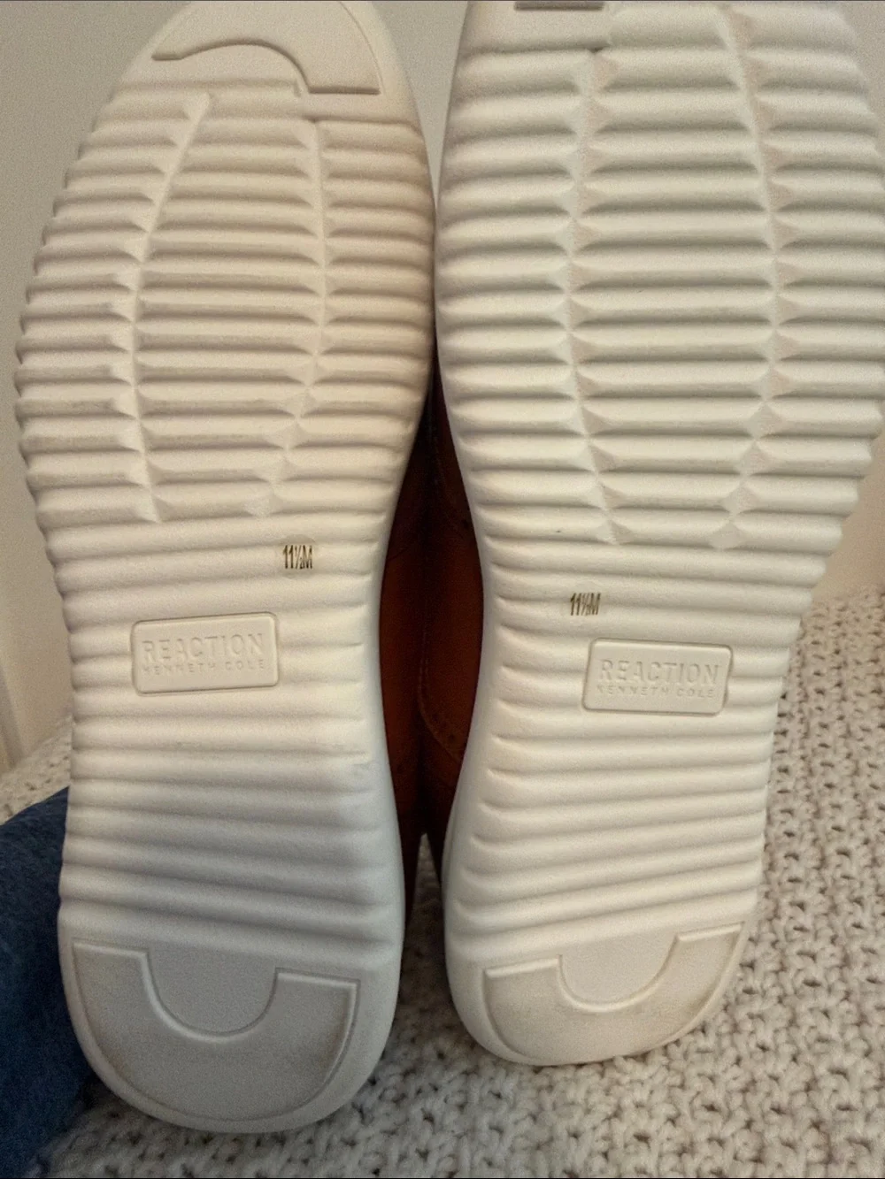 Reaction Kenneth Cole Men's Tan Leather Wingtip Derbys with White Sole size 11.5